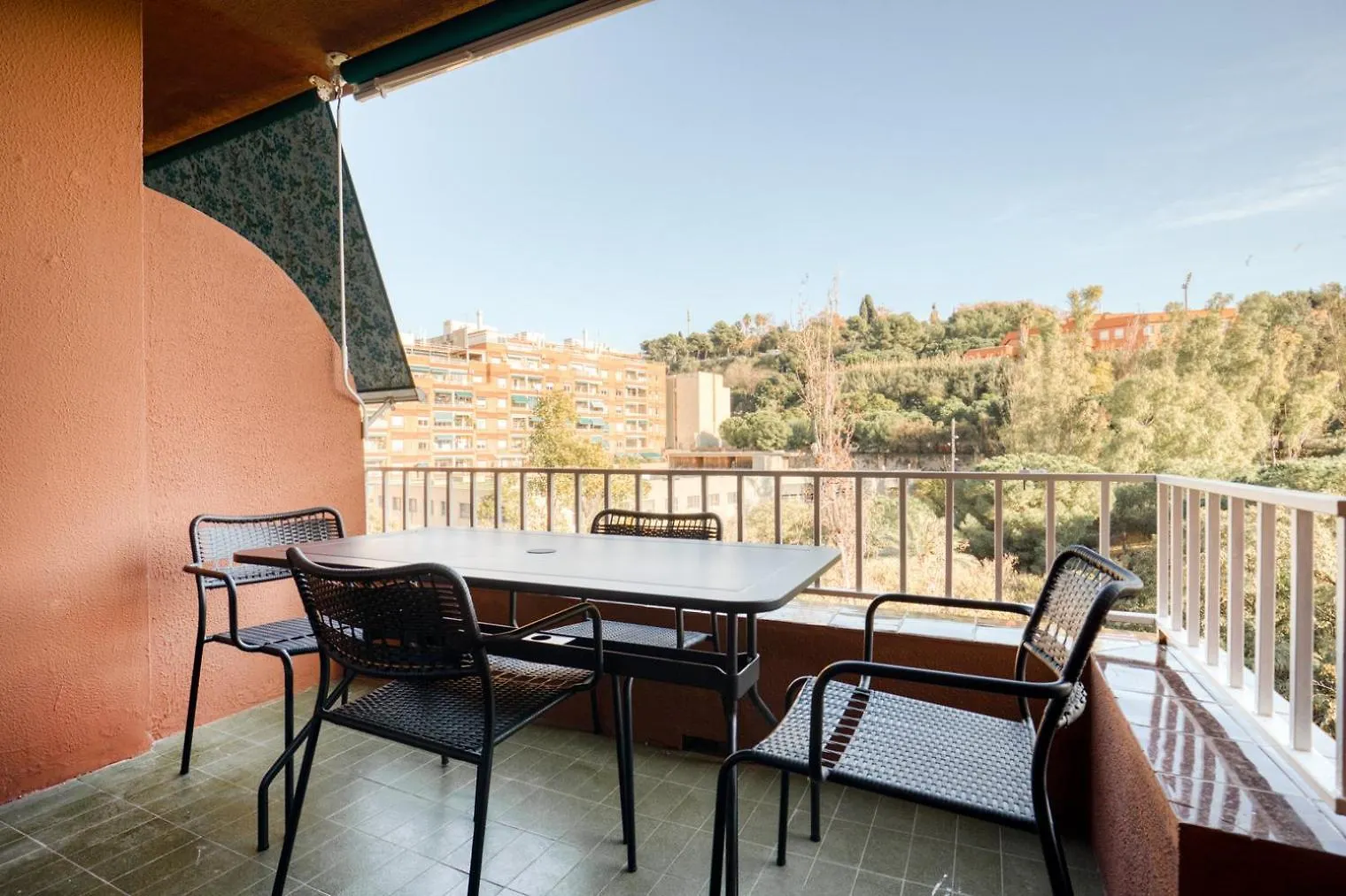 バルセロナSants-Montjuic 2Br W Balcony Bcn-64アパートメント
